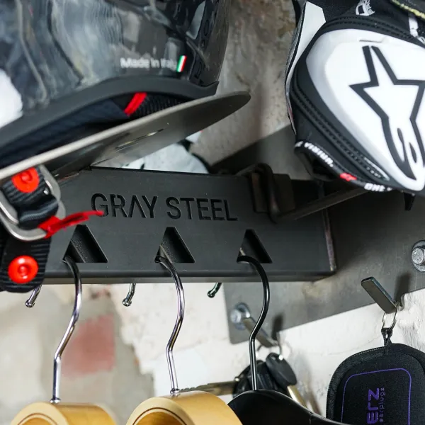 Gray Steel Cadeaus Voor Motorrijders|Helm Houder & Kapstok-X7 Helmet & Gear wall mount Gun Metal