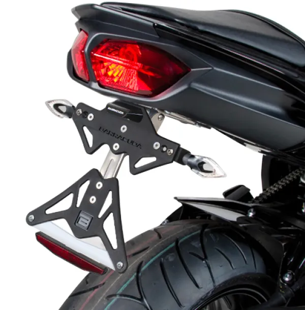Barracuda Motor Onderdelen-Licence Plate YF1104-BN