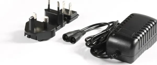 Macna Verwarmingselementen-Acculader voor 12V Accu