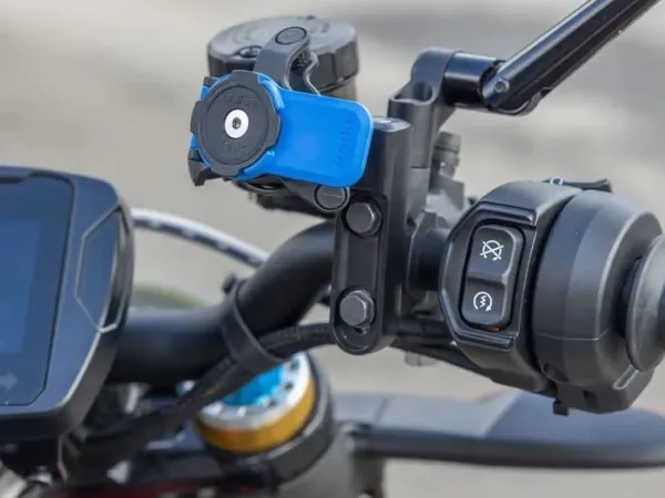 Quad Lock Telefoonhouders-Brake/Clutch Master Cylinder Phone Mount Brake/Clutch Master Cylinder Phone Mount